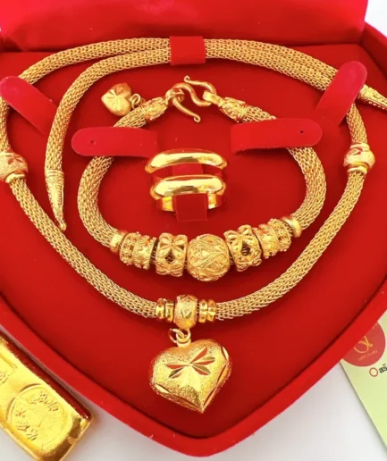 ชุดเครื่องประดับทองโคลนนิ่งน้ำหนักรวม 4 บาท ลายชีฟอง