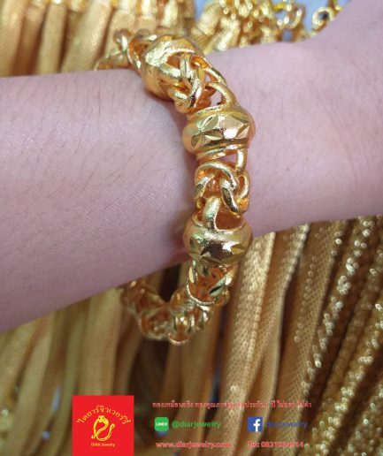 สร้อยข้อมือทองโคลนนิ่งหนัก 3 บาท ลายมีนาโอ่ง